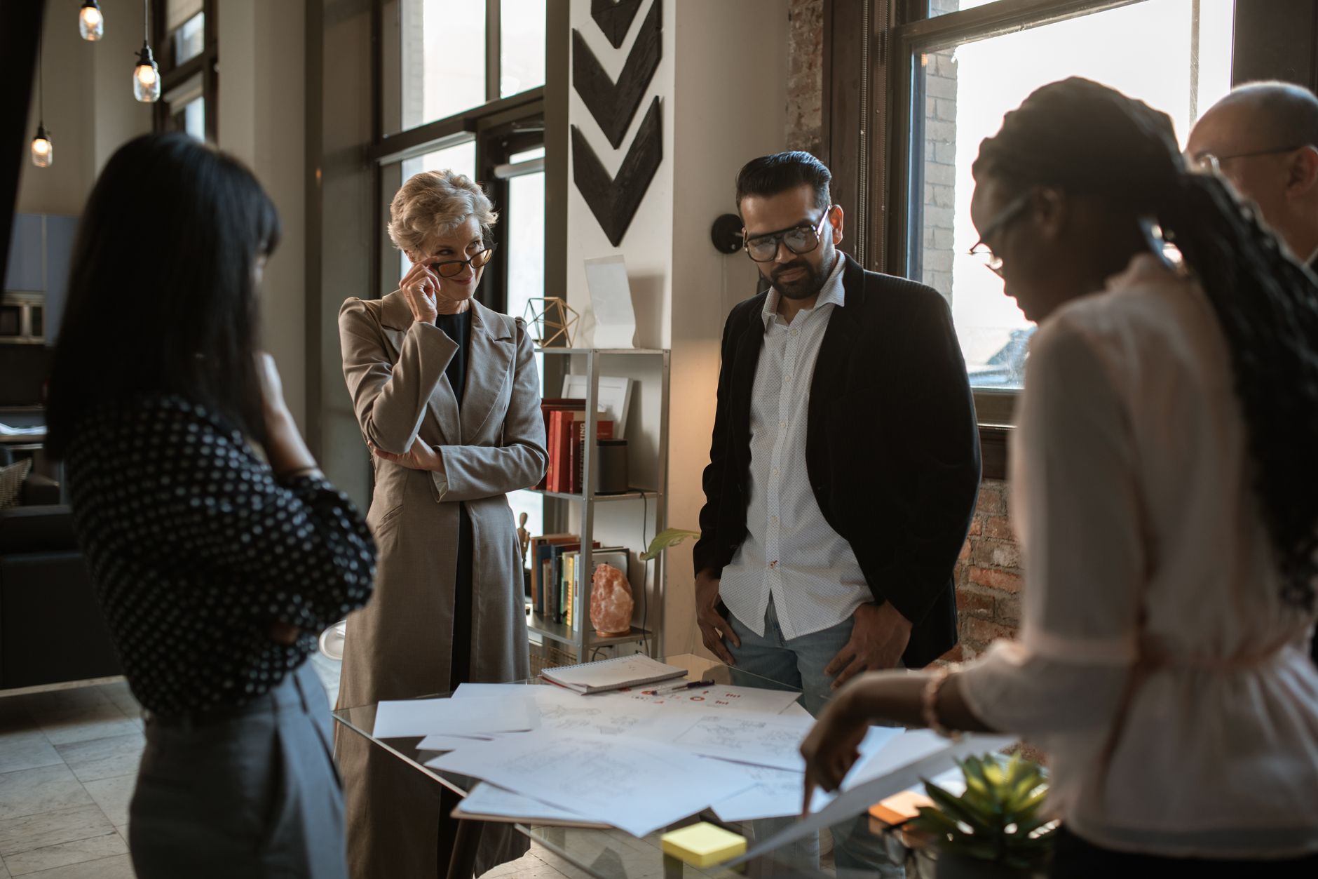 Reaching Spanish-Speaking Customers: A Bilingual Marketing Starter Guide